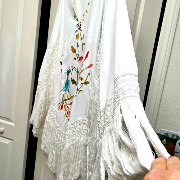 Beautiful Dress white hand sewn. Never worn. - Picture 2 of 4